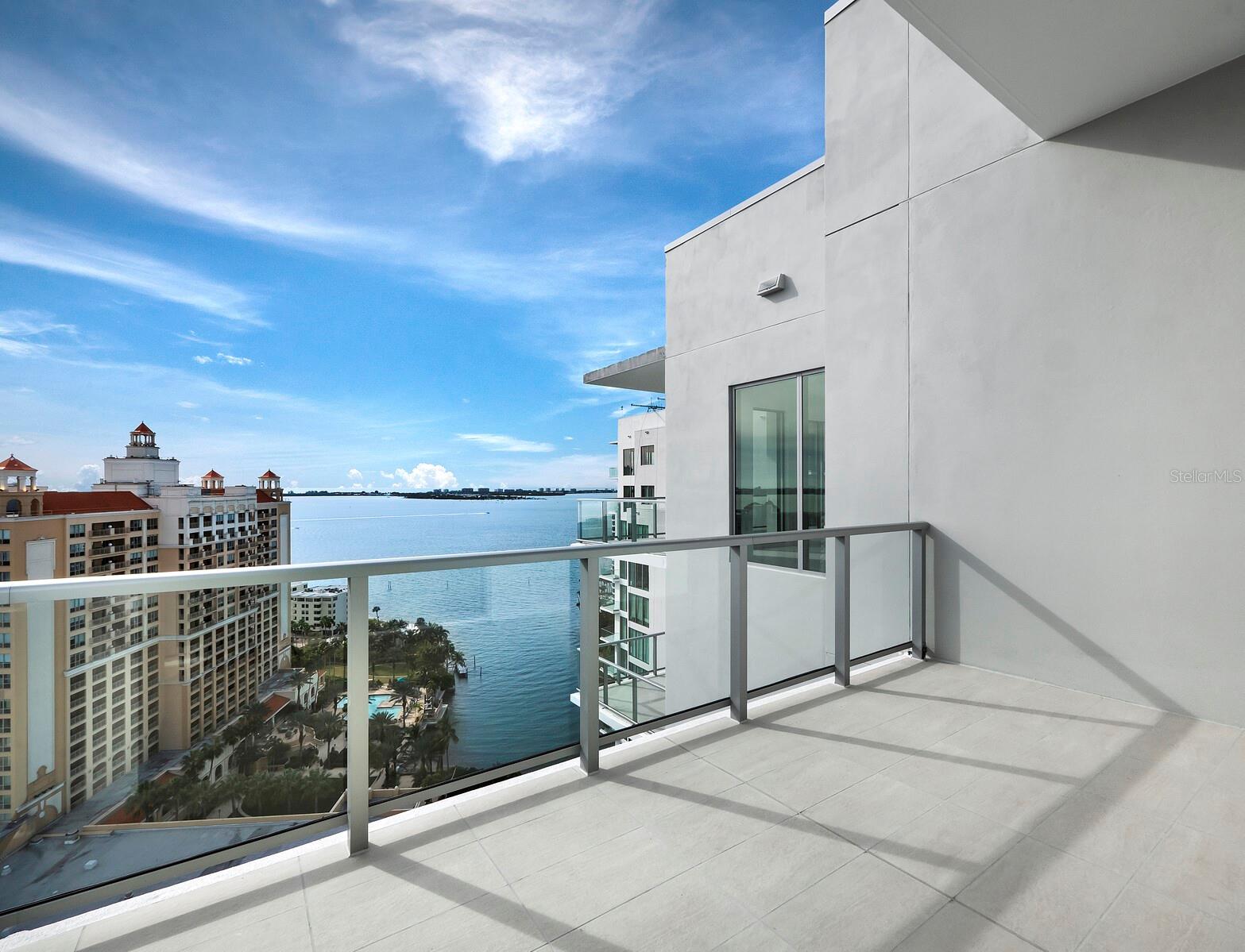 BAYSO SARASOTA - Residential