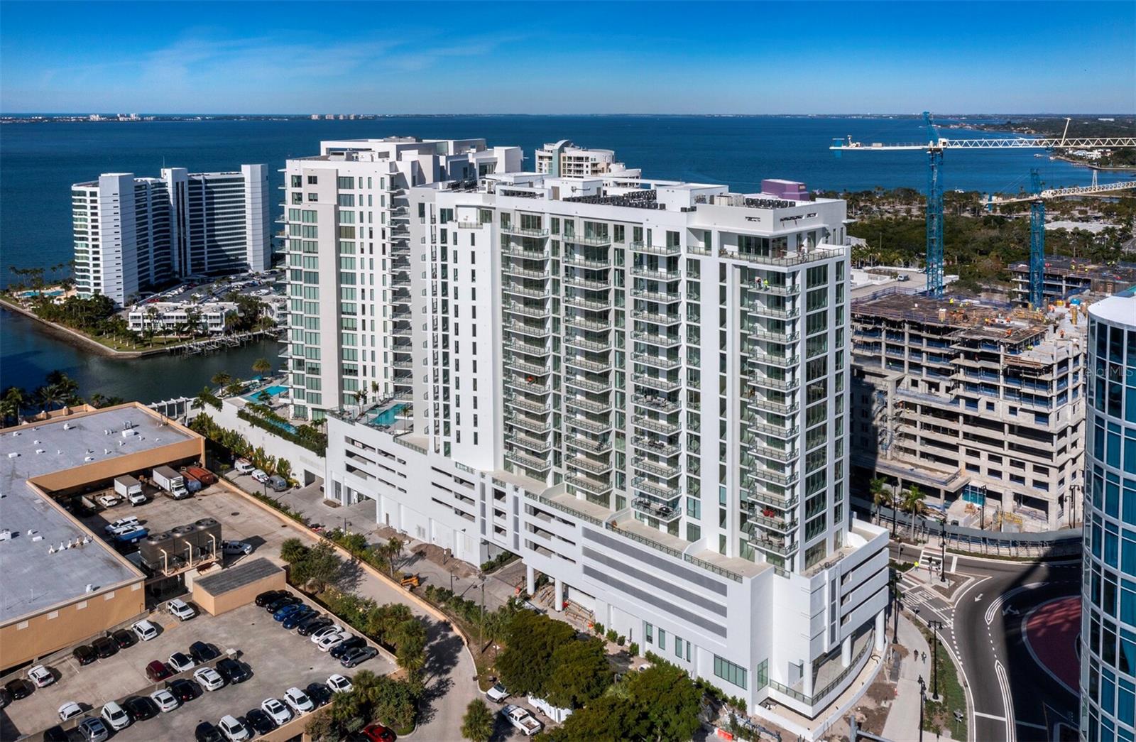 BAYSO SARASOTA - Residential