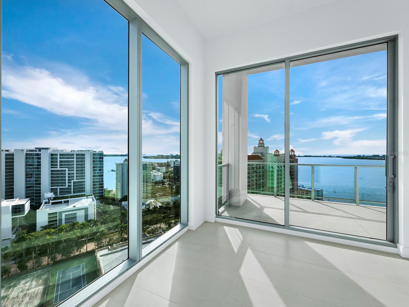 BAYSO SARASOTA - Residential