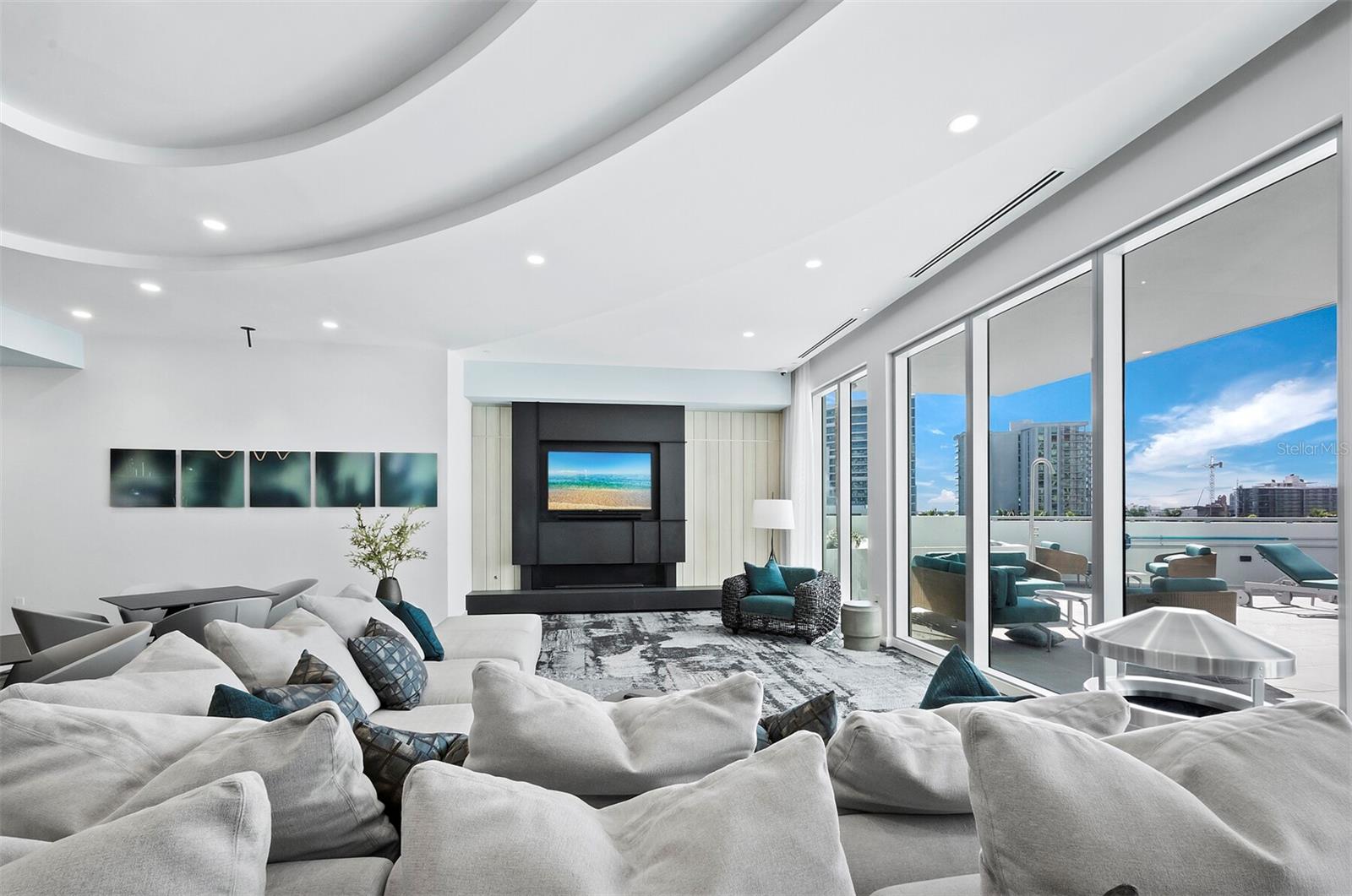 BAYSO SARASOTA - Residential