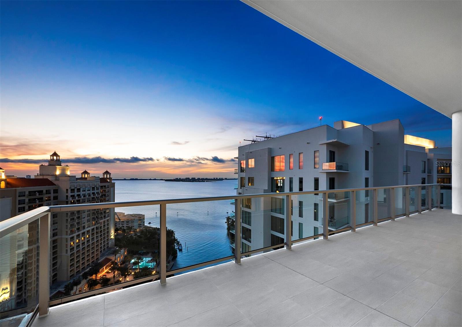 BAYSO SARASOTA - Residential