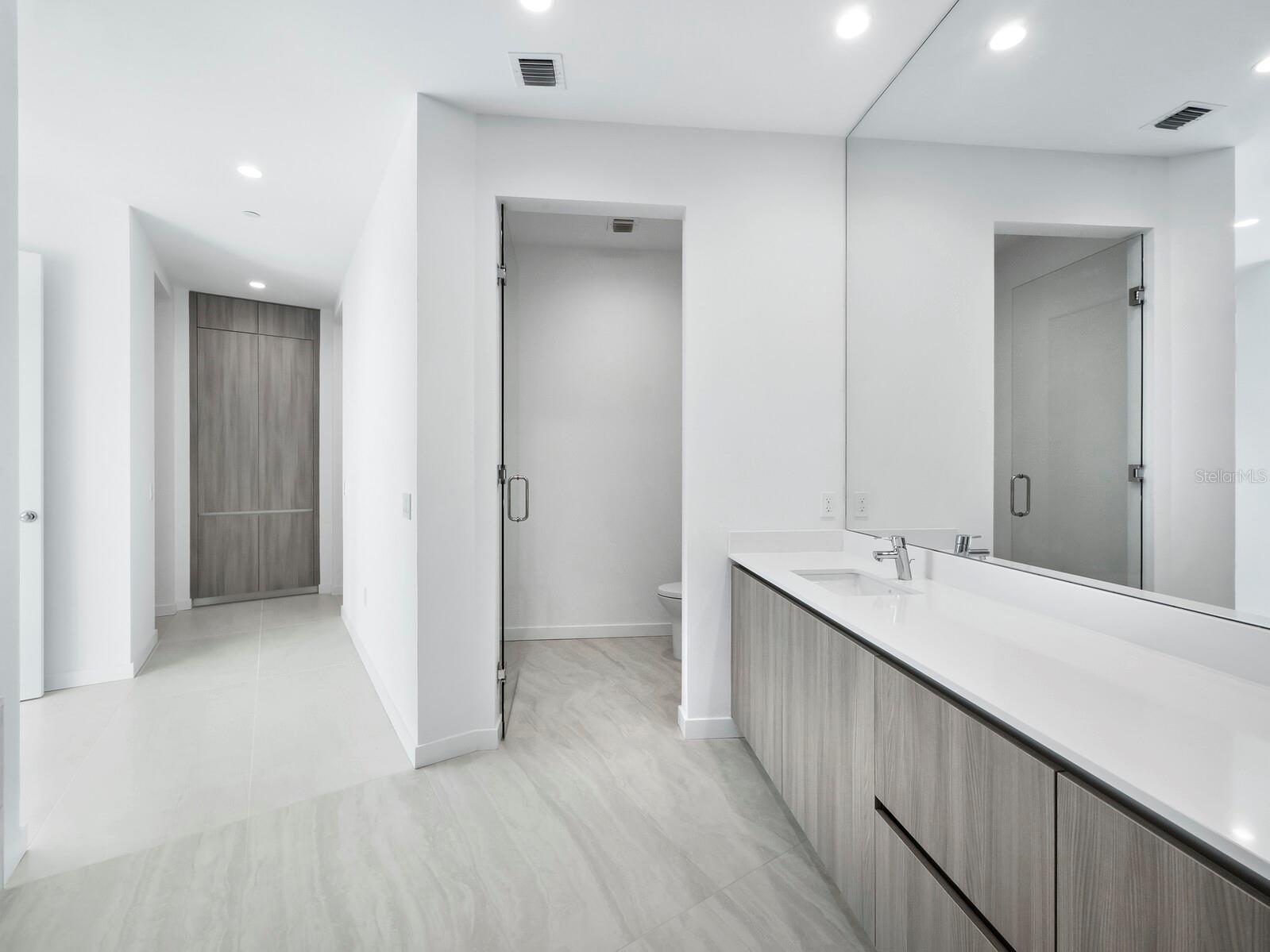 BAYSO SARASOTA - Residential