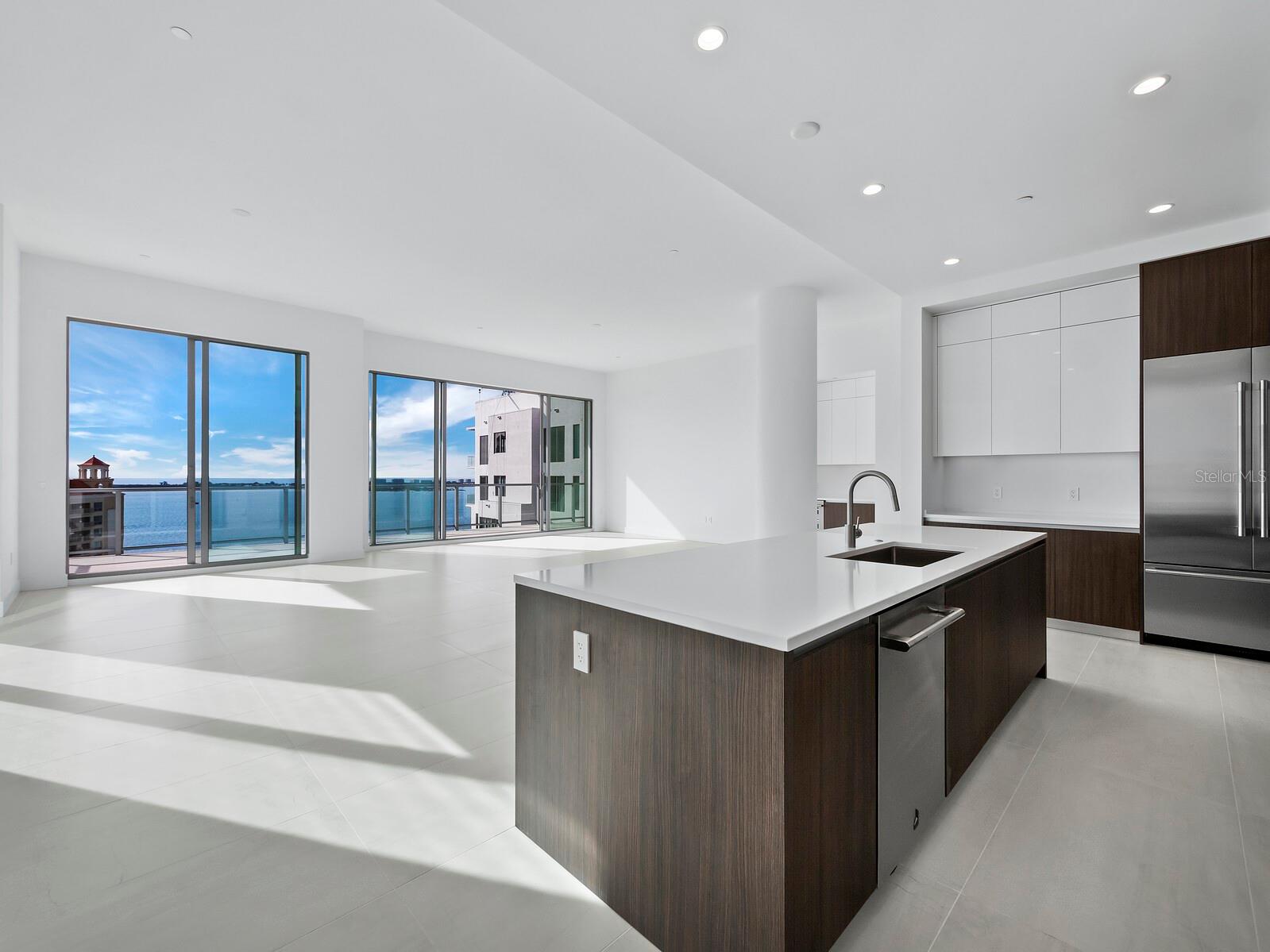 BAYSO SARASOTA - Residential