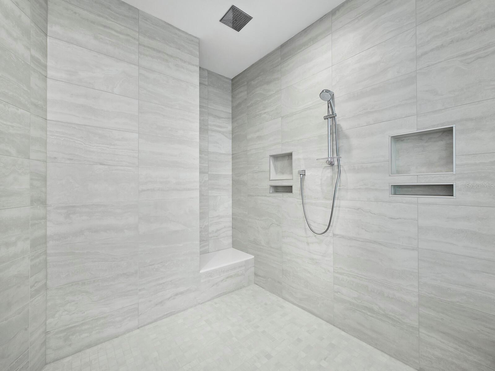 BAYSO SARASOTA - Residential