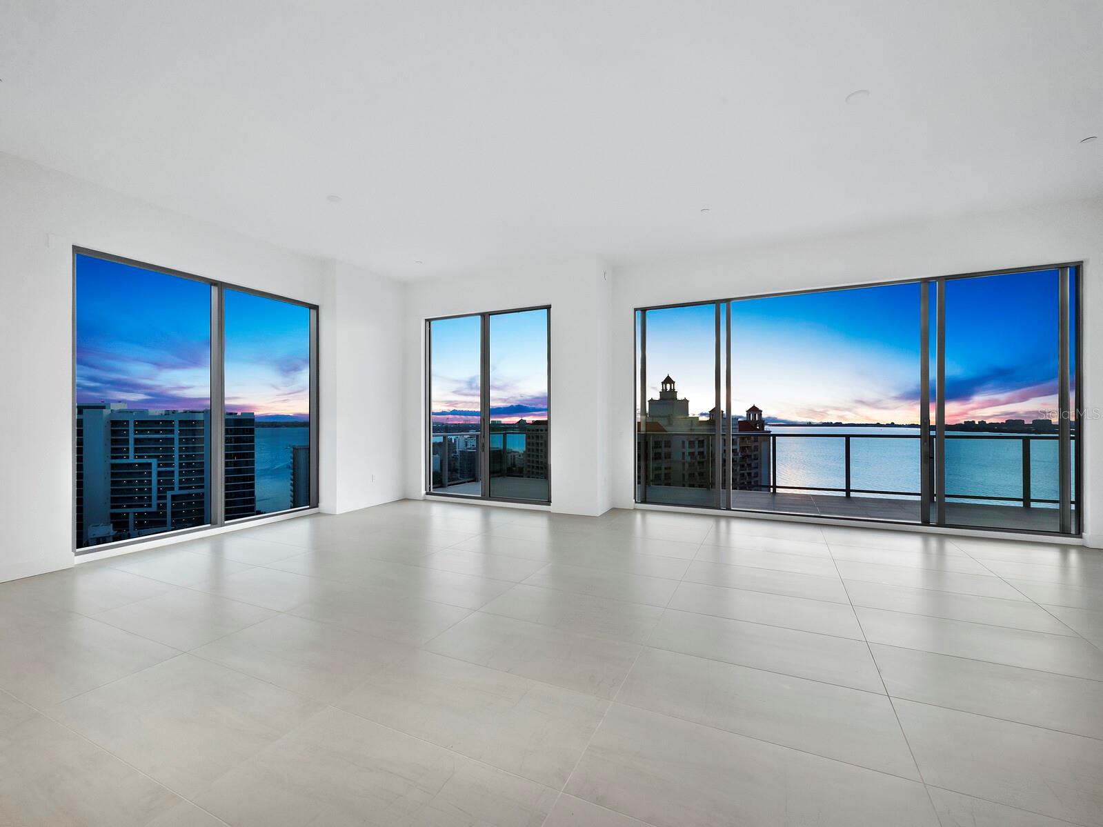 BAYSO SARASOTA - Residential