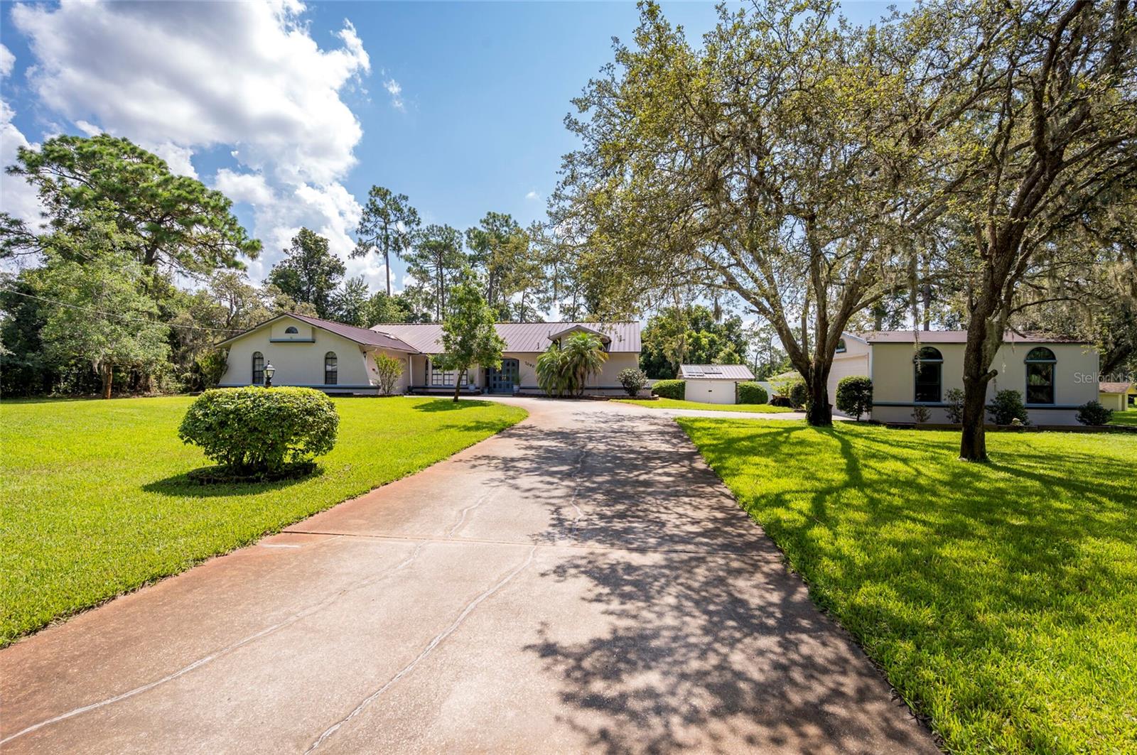 7090 RED OAK LOOP