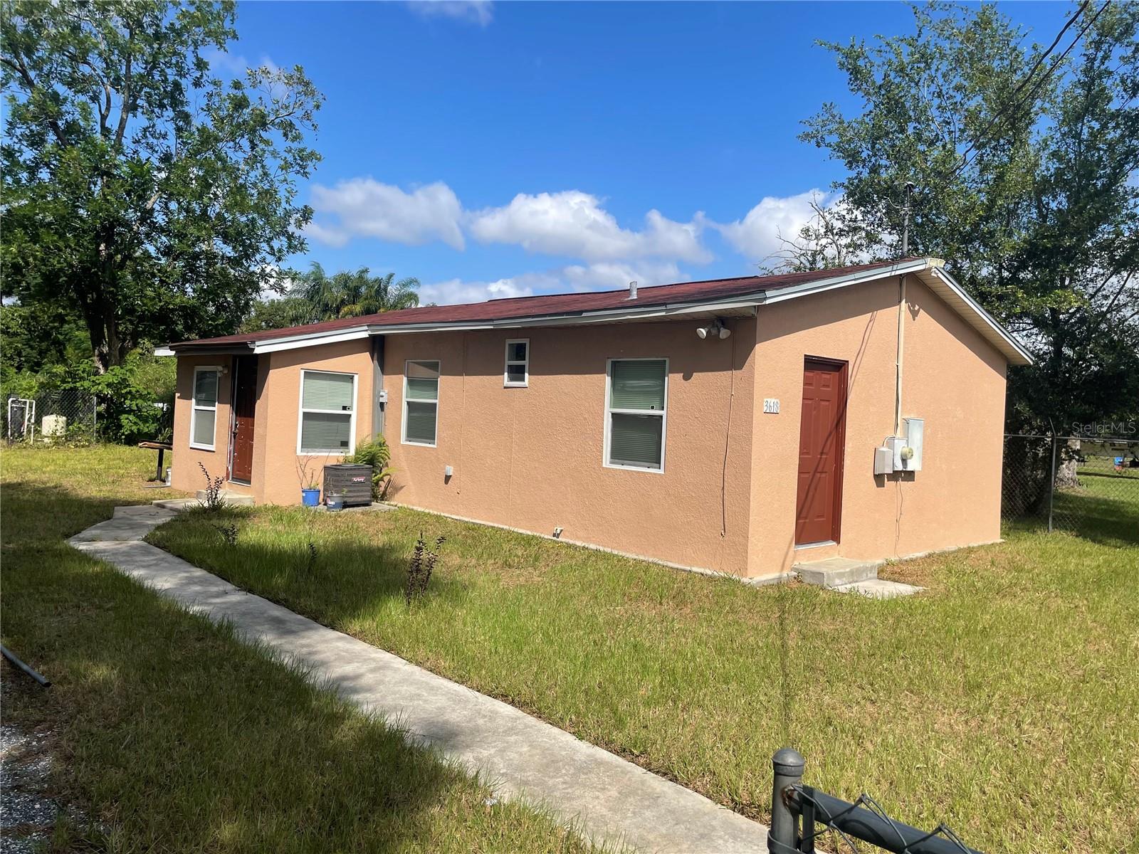 Investor Special! This 2 bedroom, 1 bath home offers endless potential and just needs a little TLC to bring it back to life. Featuring a spacious yard, there’s plenty of room for future expansion, outdoor living, or even a full redevelopment opportunity. The seller has not occupied the property, so it is being sold as-is, making it a great option for investors or buyers ready to add value and create their vision. Don’t miss out on this opportunity to own a property with such strong upside potential!
Buyers to verify all measurements for rooms
