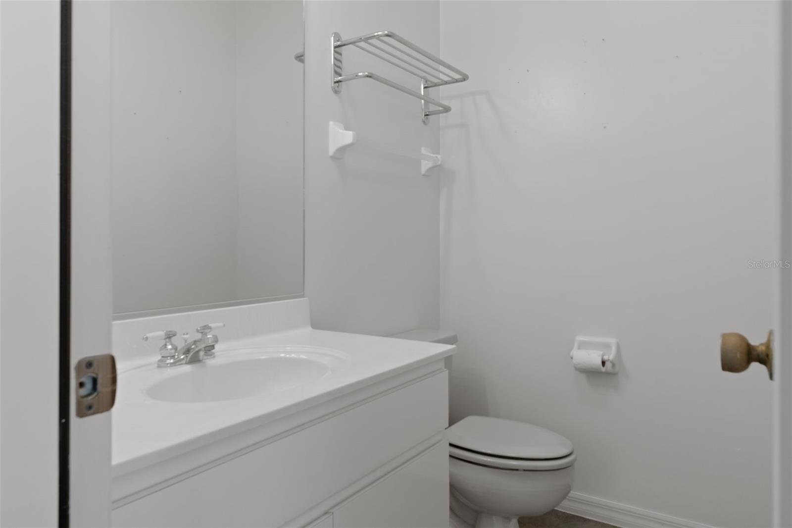 CAPTAINS COVE - Residential