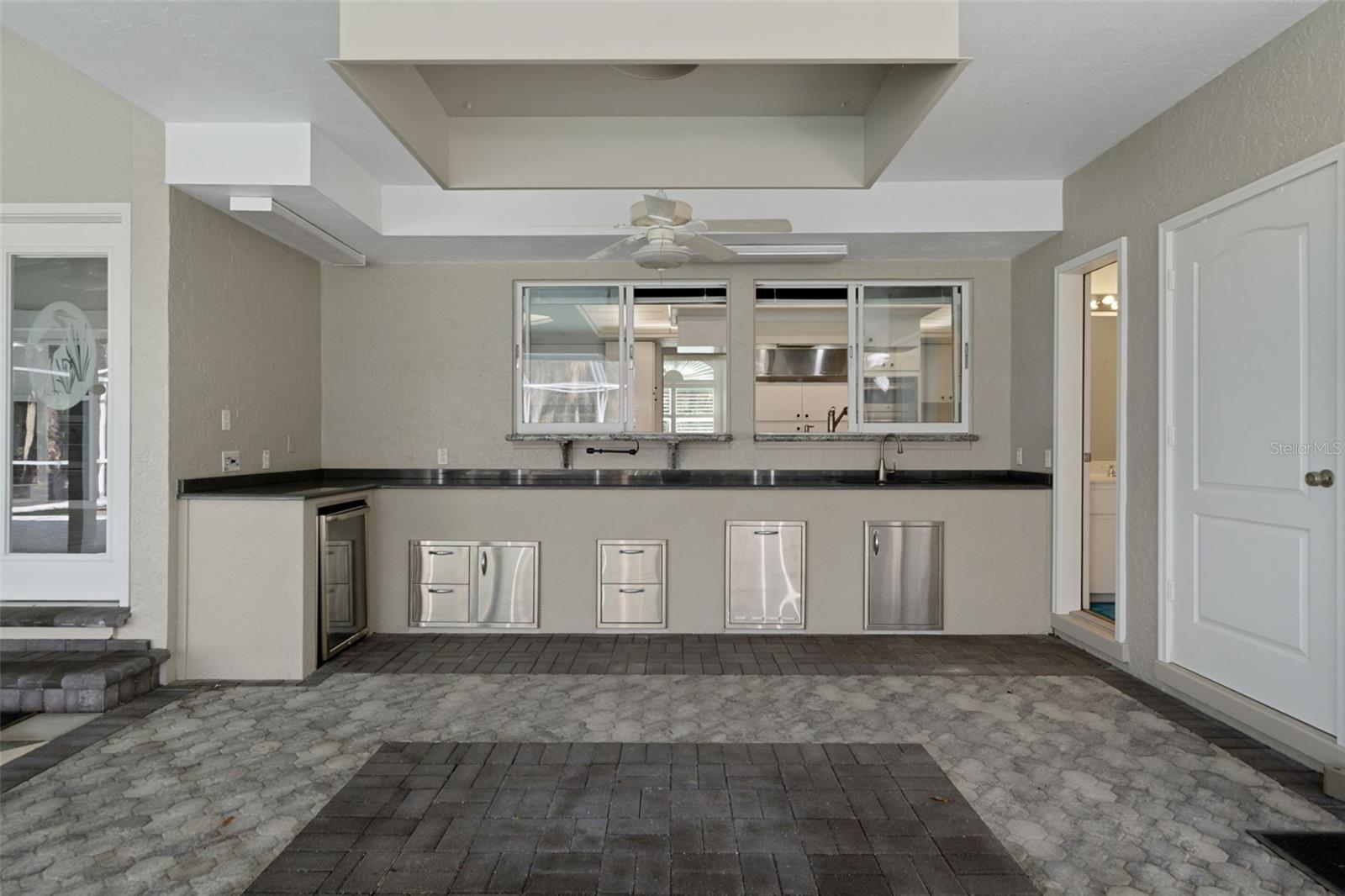 CAPTAINS COVE - Residential