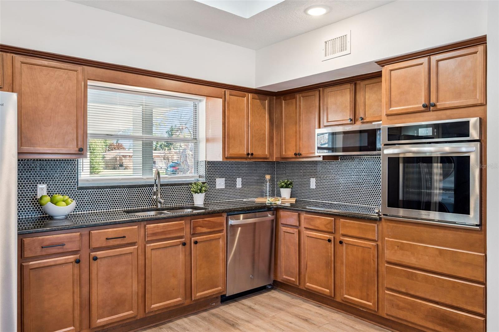 NORTHWOOD HEIGHTS - Residential