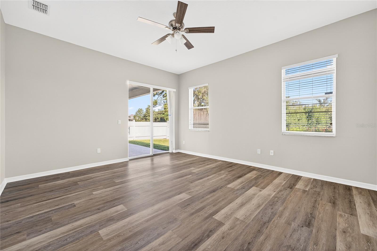 STONEYBROOK HILLS 18 - Residential