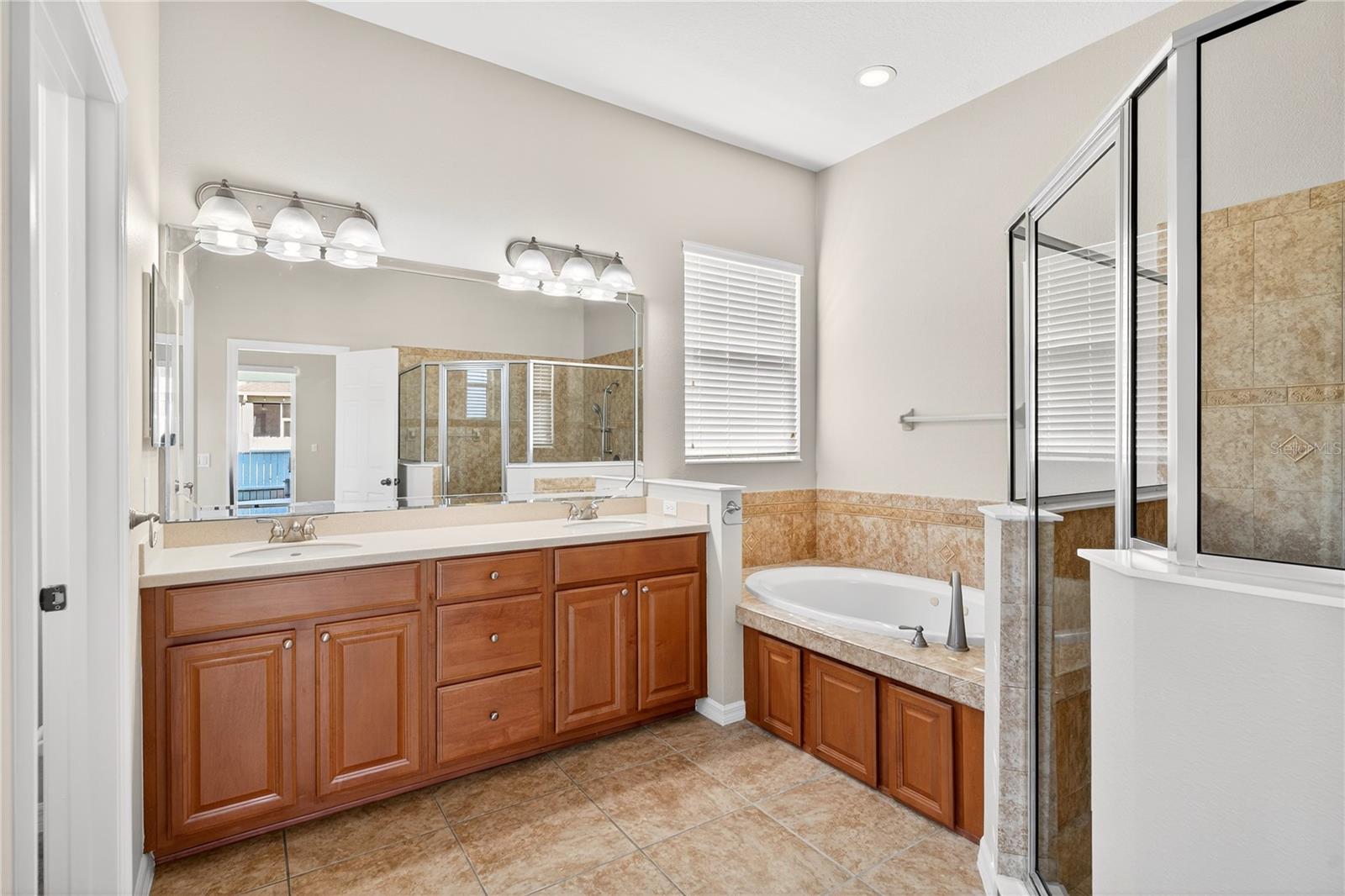 STONEYBROOK HILLS 18 - Residential