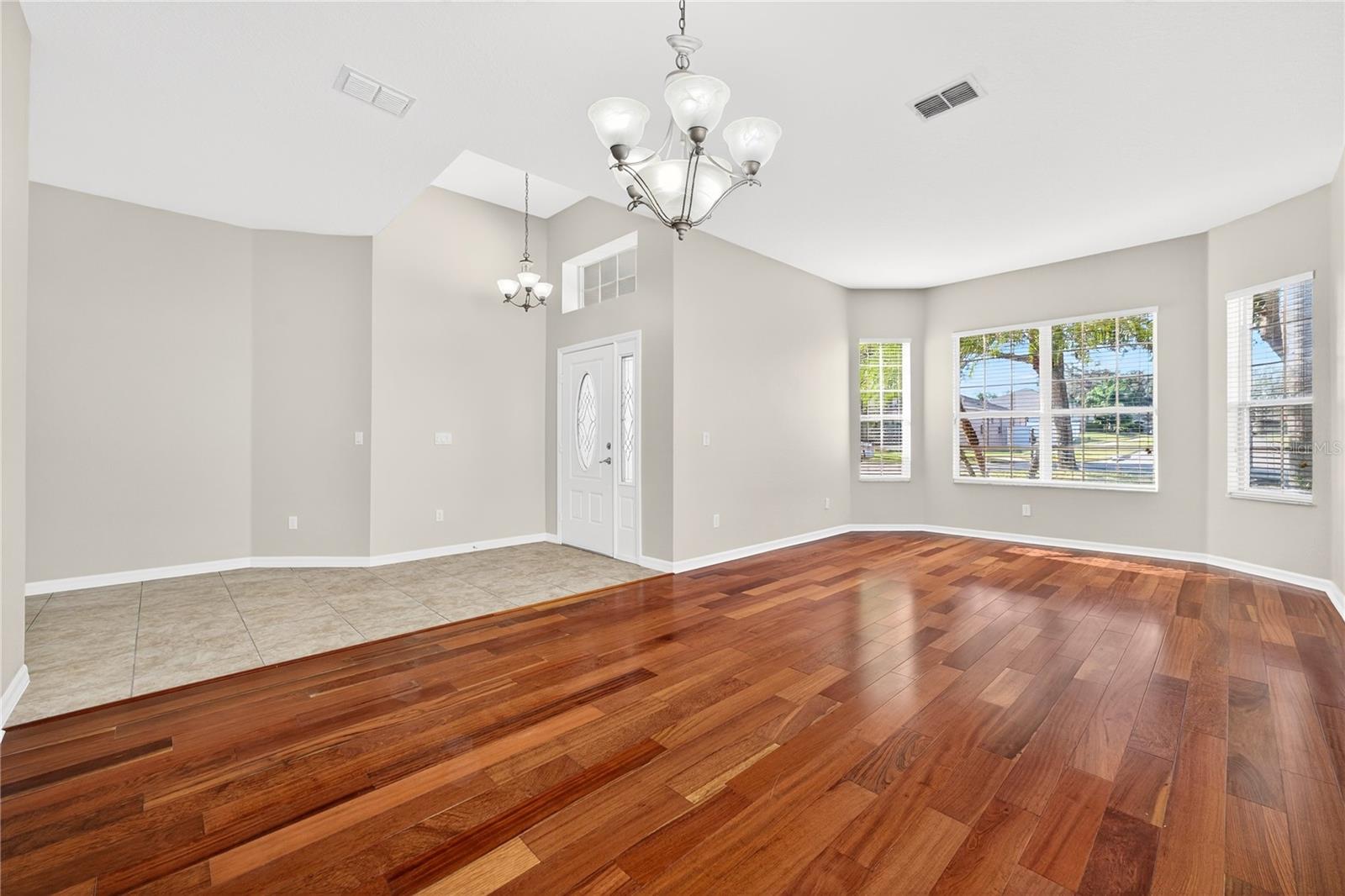 STONEYBROOK HILLS 18 - Residential