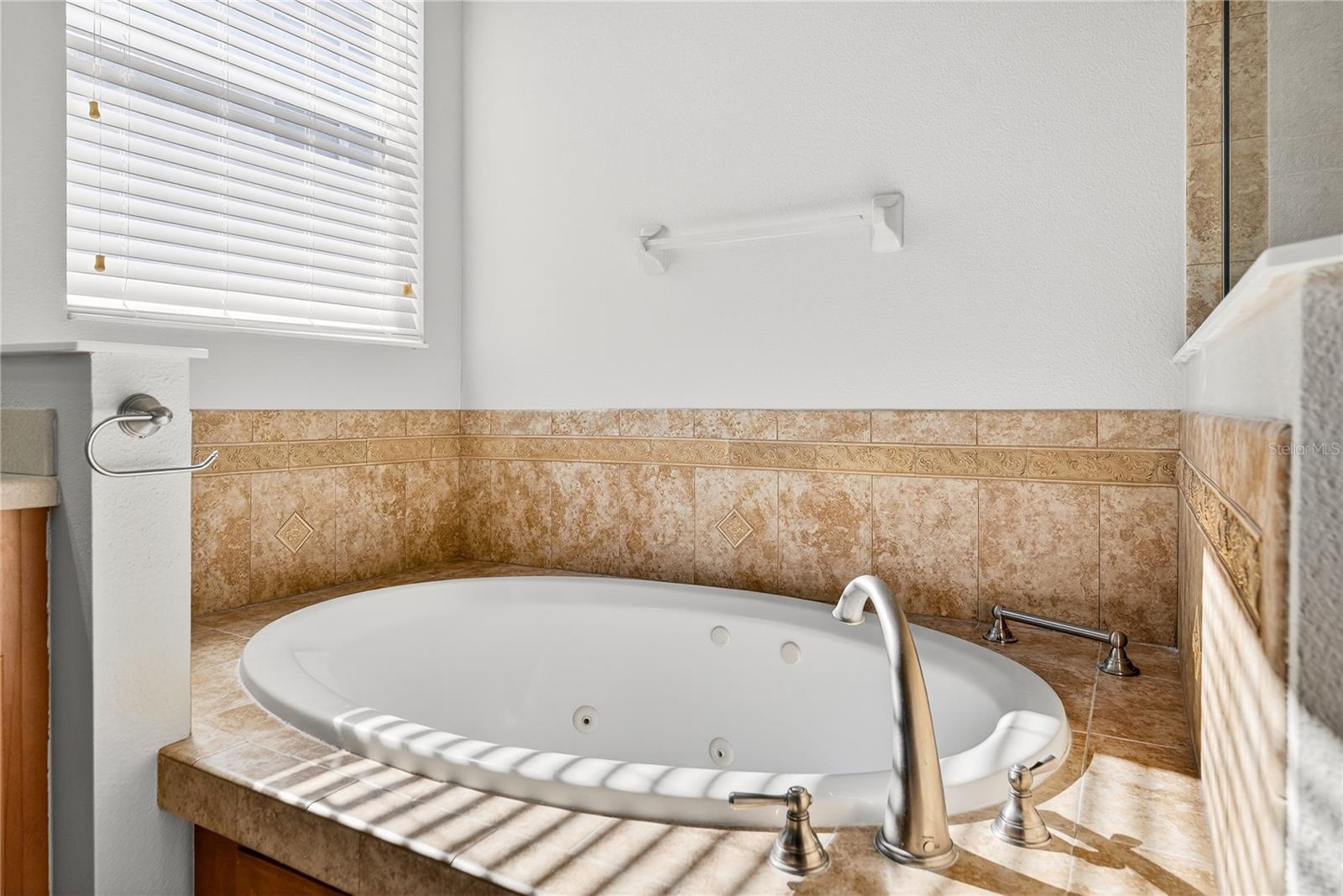 STONEYBROOK HILLS 18 - Residential