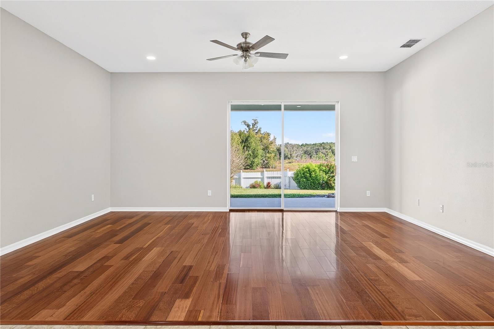 STONEYBROOK HILLS 18 - Residential