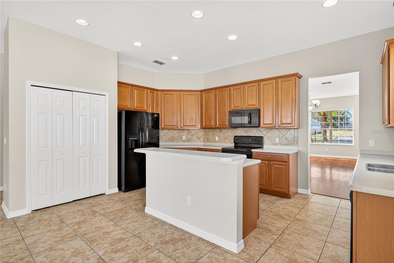 STONEYBROOK HILLS 18 - Residential