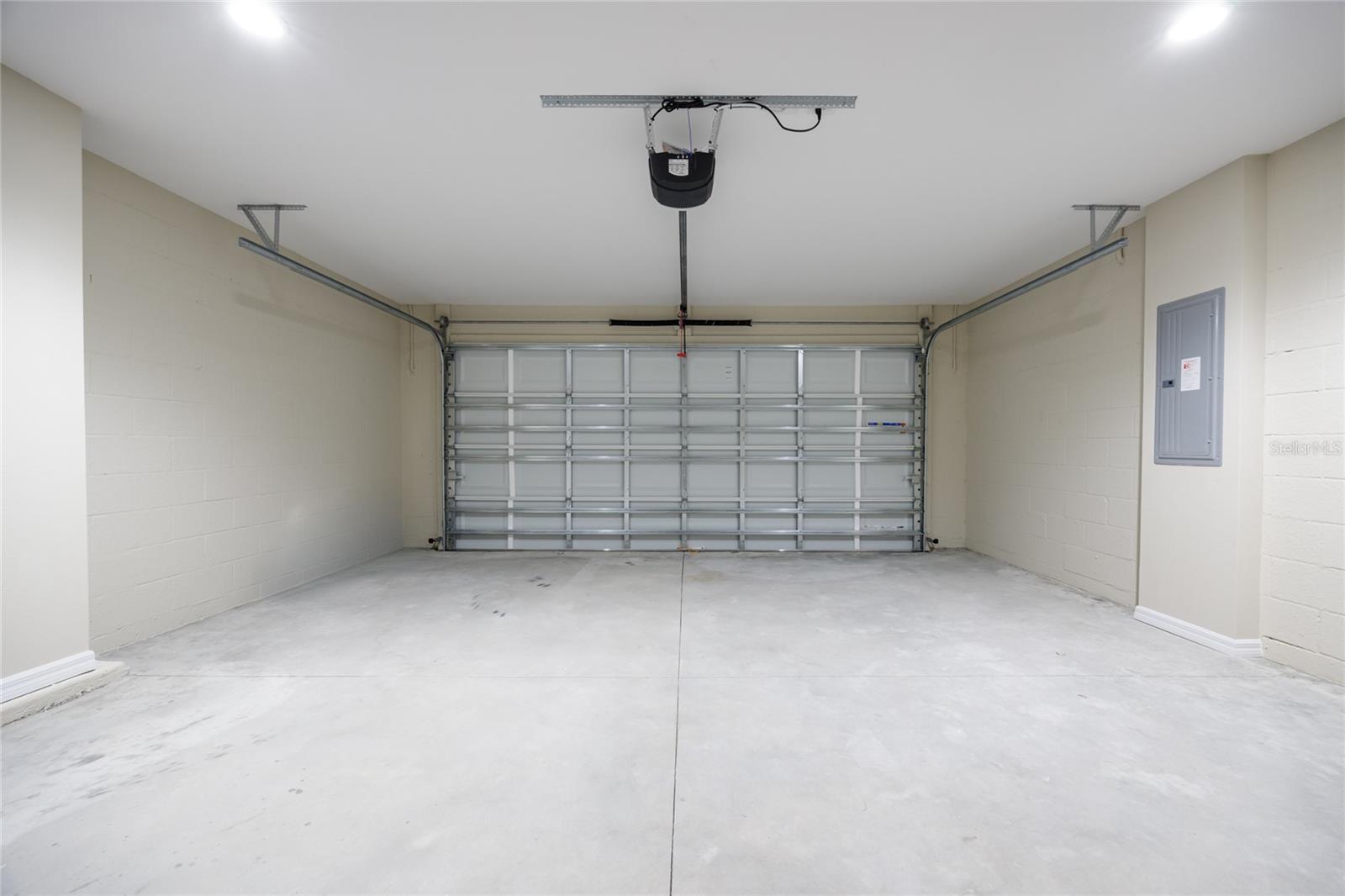 WILLISTON HYLNDS GOLF & C CLUB ESTATE - Residential