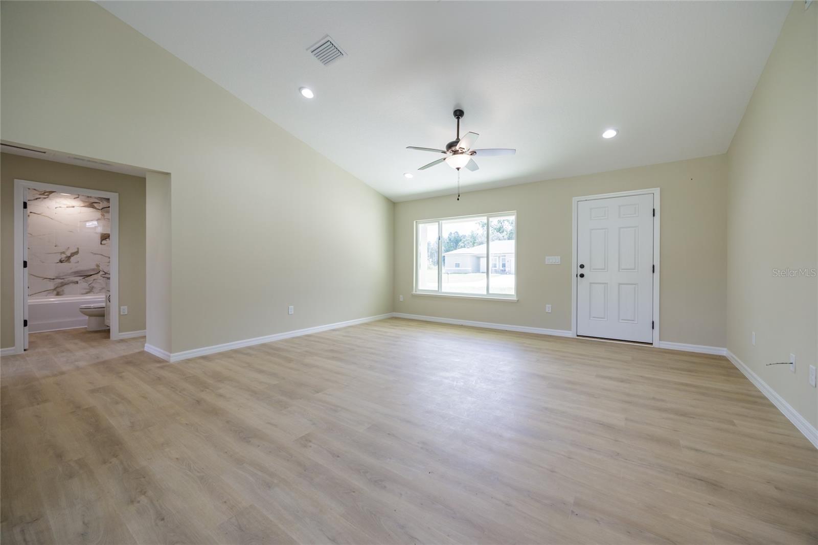 WILLISTON HYLNDS GOLF & C CLUB ESTATE - Residential