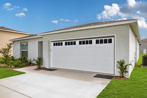 A home in PORT CHARLOTTE