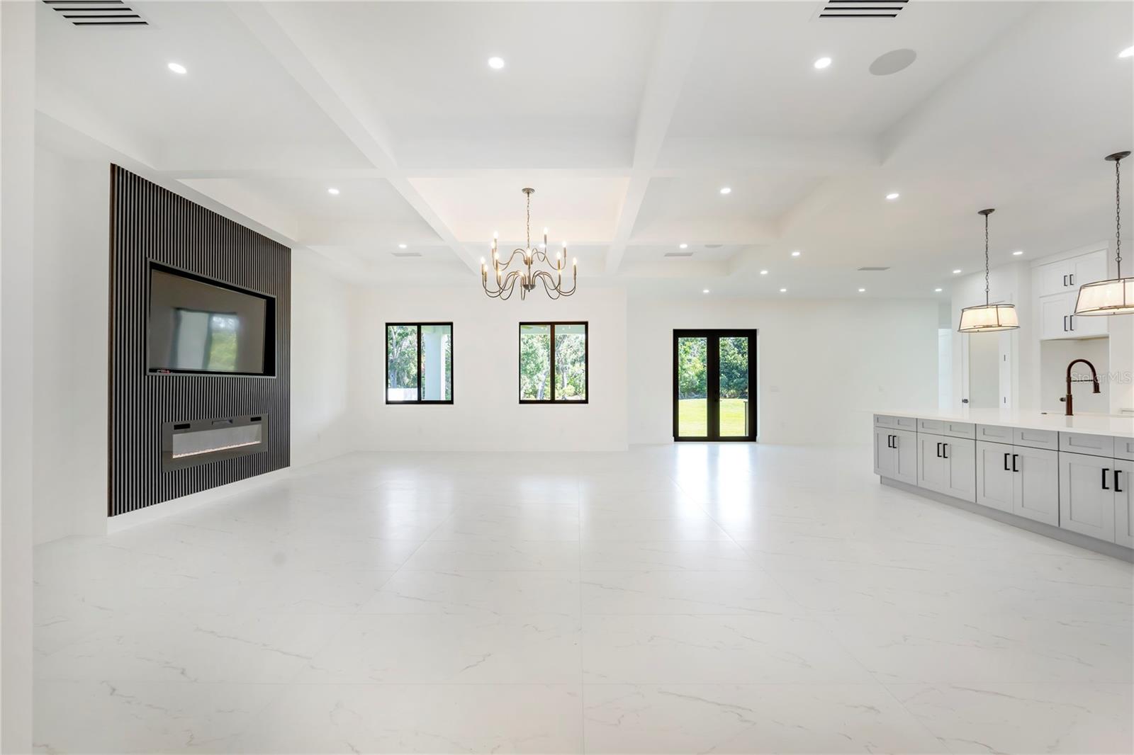 DOVER ESTATES - Residential