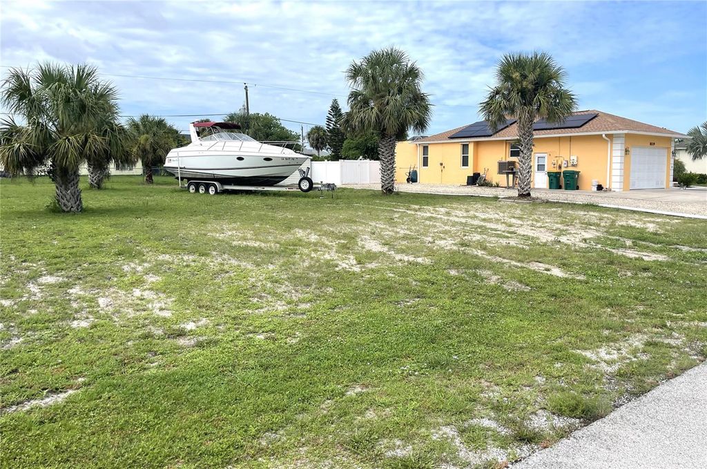 Photo of 18319 Arapahoe Circle, Port Charlotte, FL 33948 (MLS # C7513975)