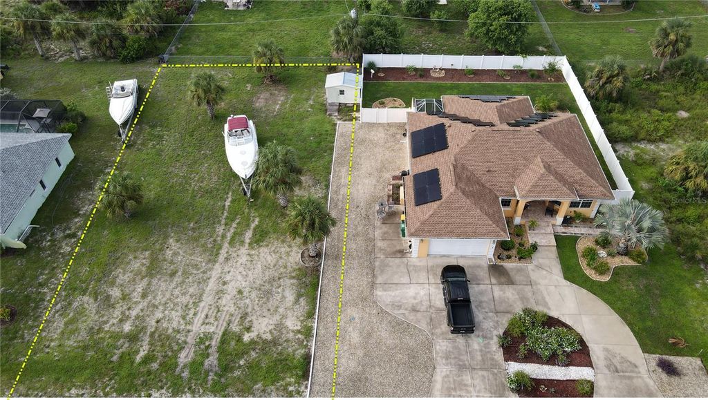 Photo of 18319 Arapahoe Circle, Port Charlotte, FL 33948 (MLS # C7513975)