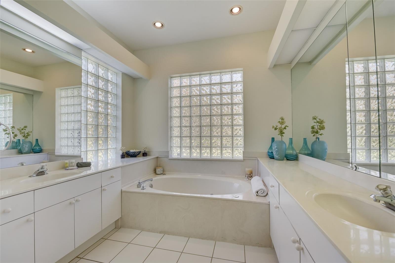 THE HIGHLANDS - Residential Lease