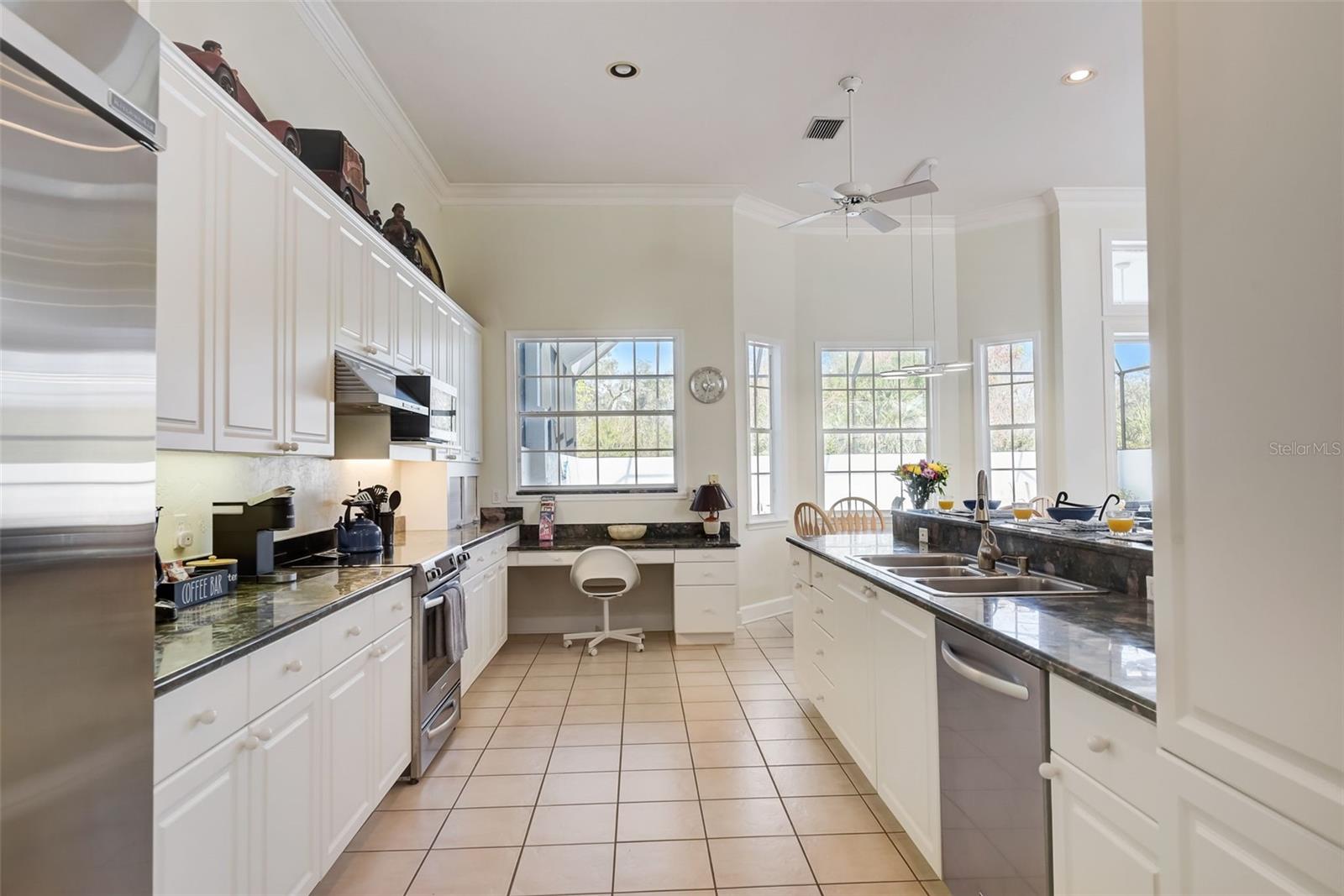 THE HIGHLANDS - Residential Lease