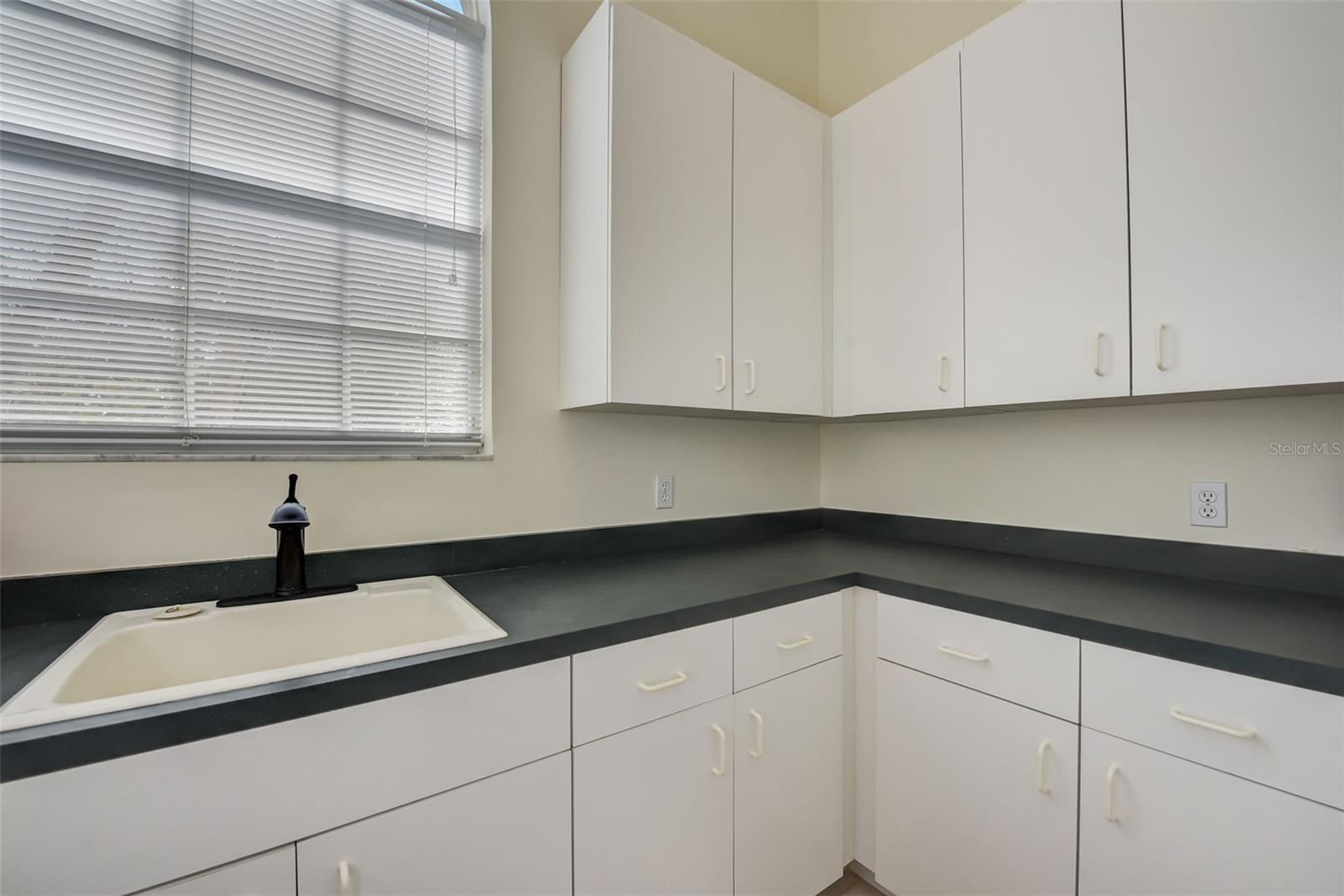 THE HIGHLANDS - Residential Lease