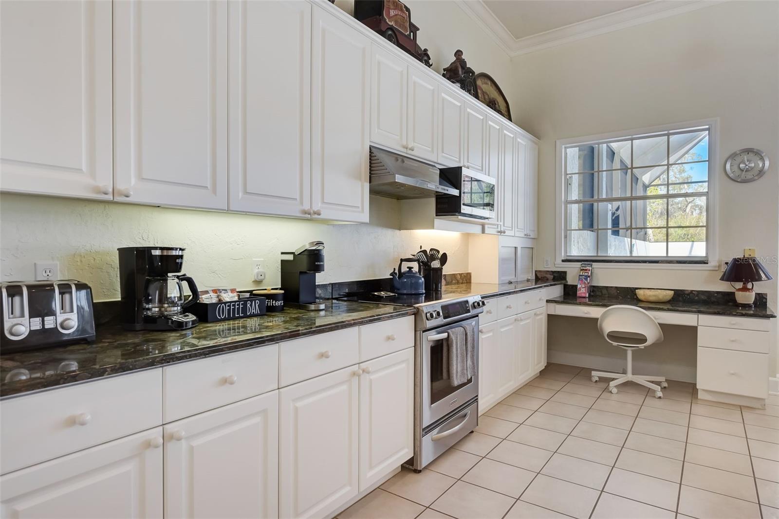 THE HIGHLANDS - Residential Lease