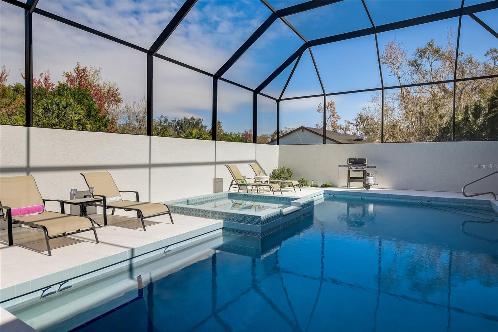 THE HIGHLANDS - Residential Lease