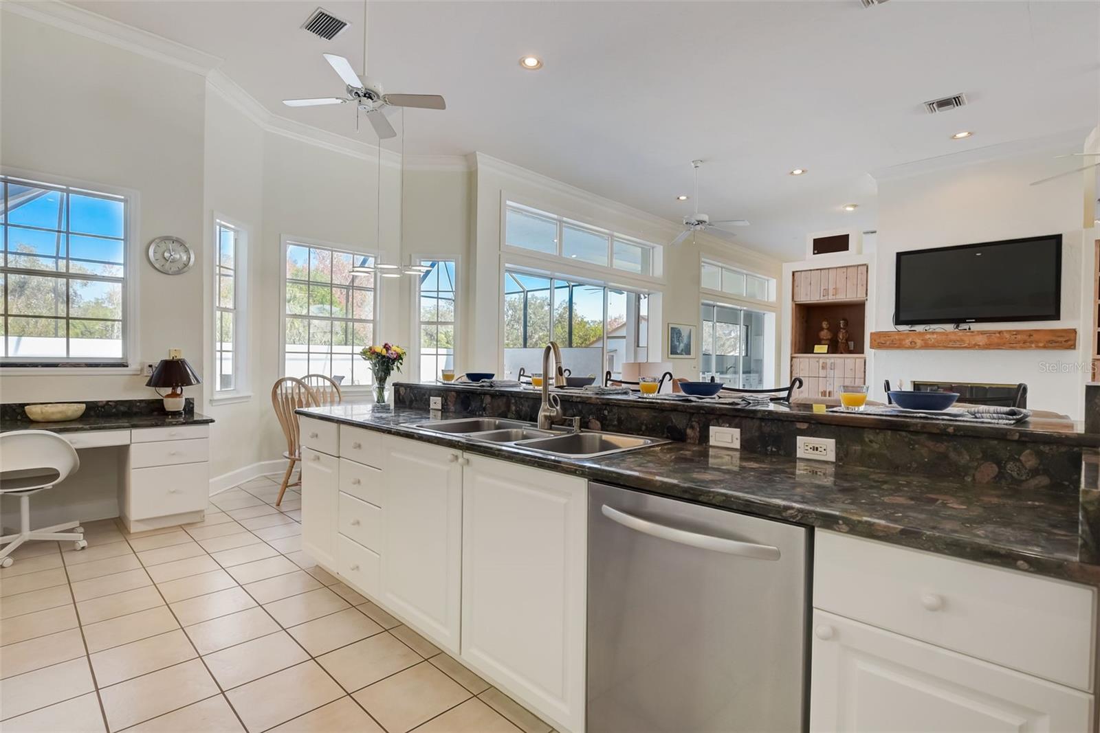 THE HIGHLANDS - Residential Lease