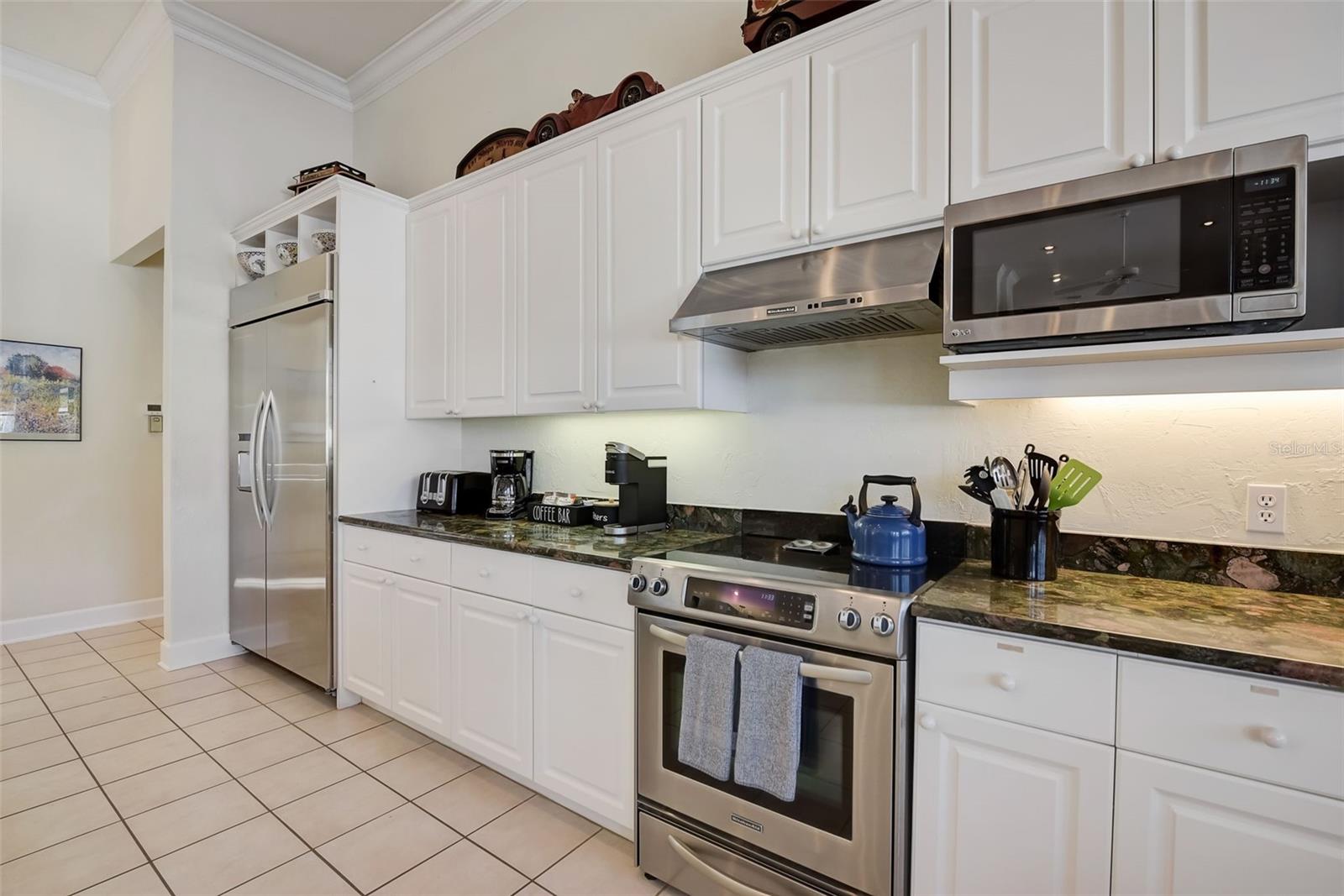 THE HIGHLANDS - Residential Lease