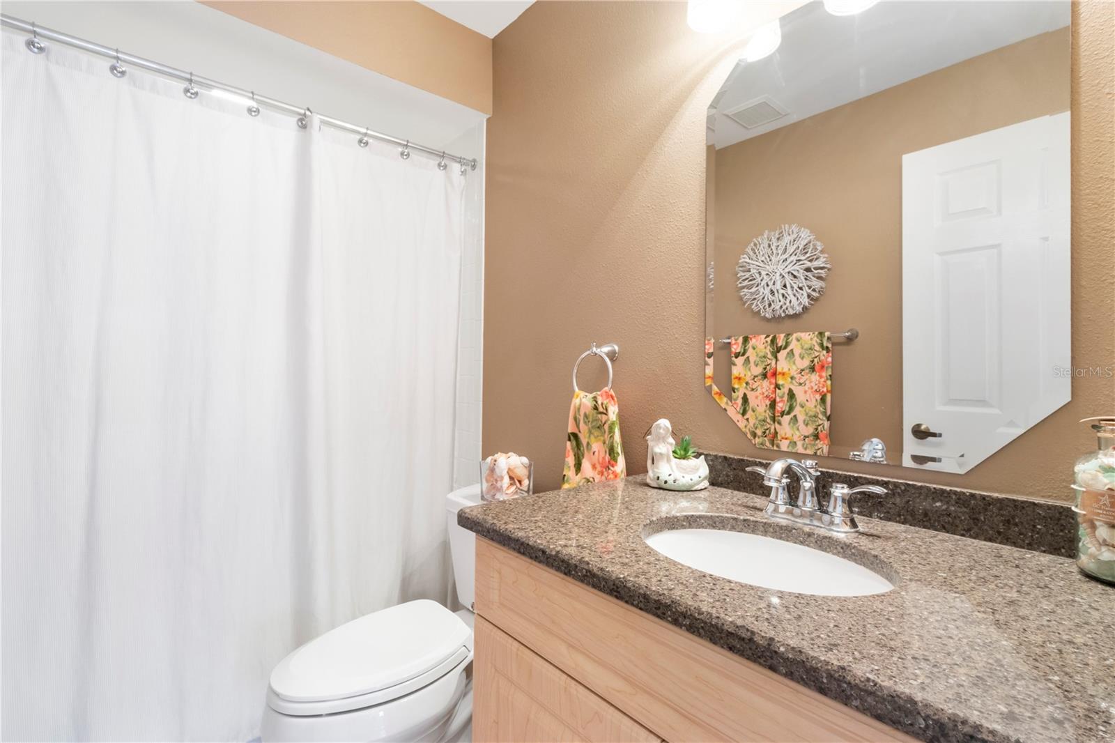 SHEFFIELD GREENE - Residential Lease