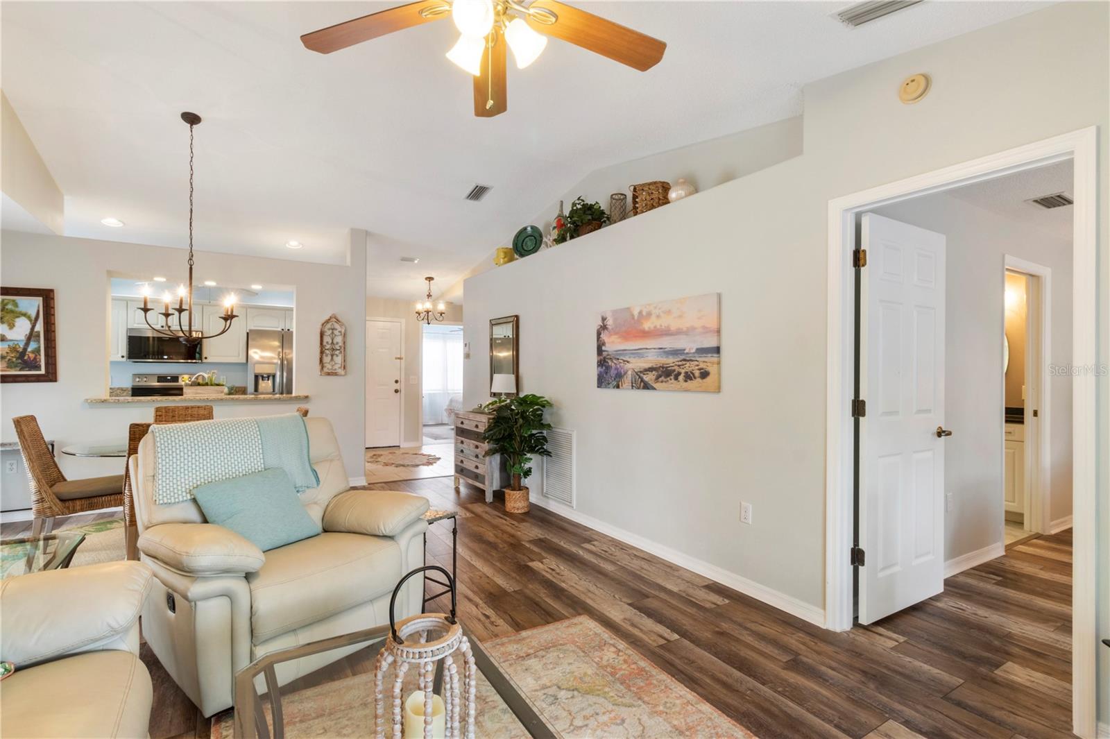 SHEFFIELD GREENE - Residential Lease