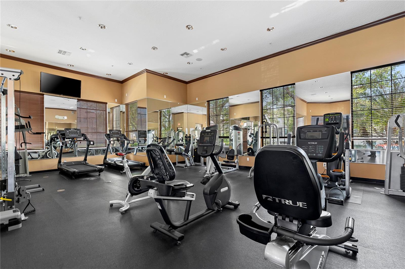 FOUNTAIN PARKE AT LAKE MARY PH 2 - Residential