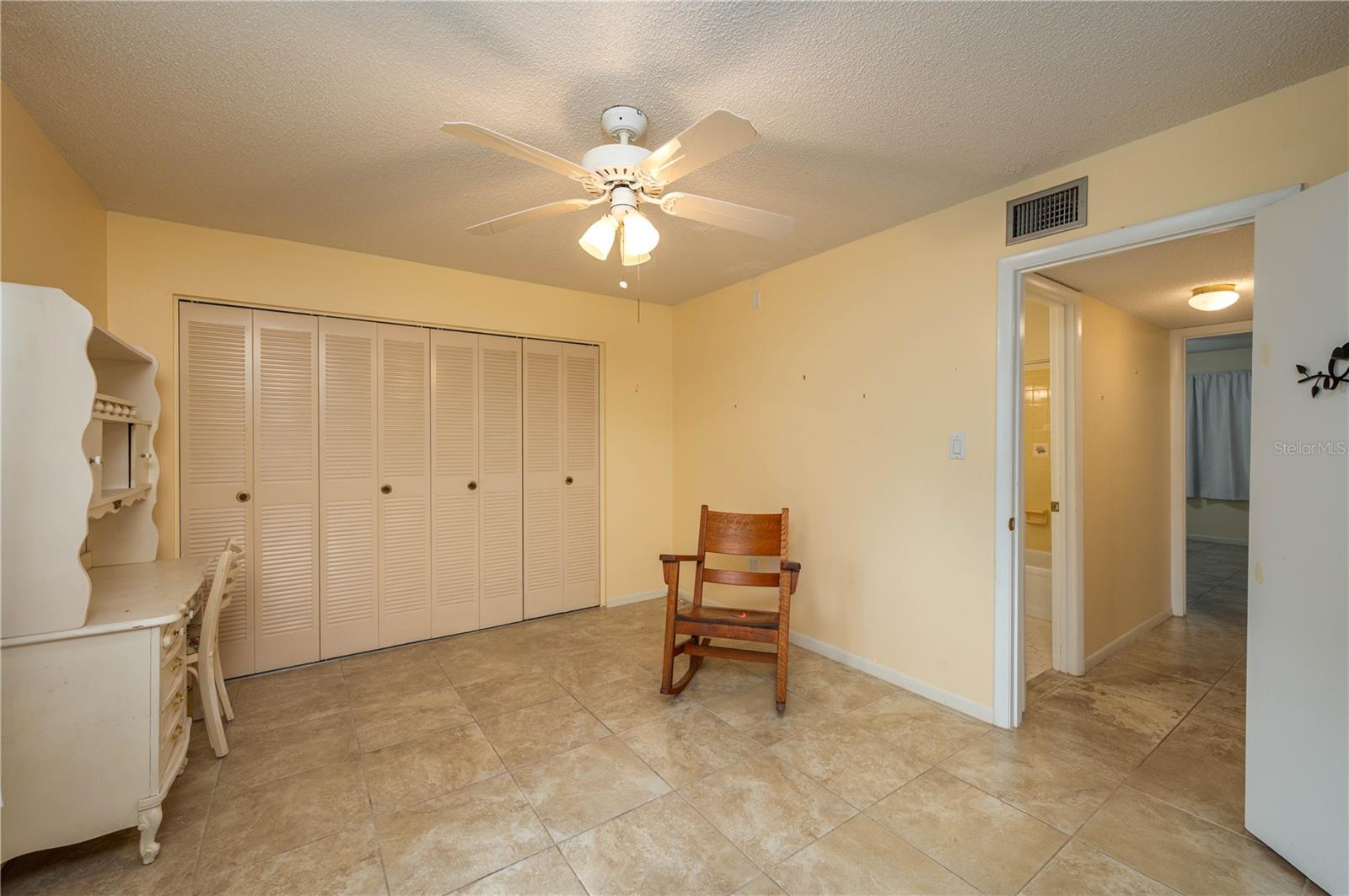 LAKE WALES VILLAGE CONDO - Residential