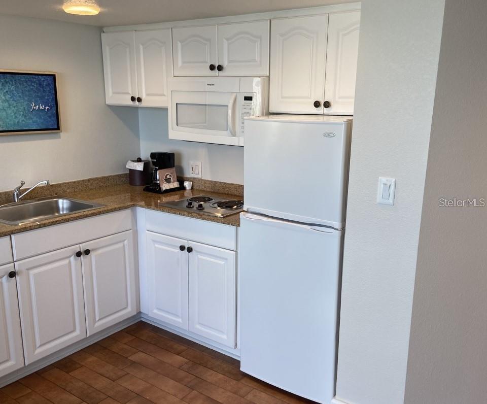 JACARANDA BEACH VILLAS CONDO - Residential