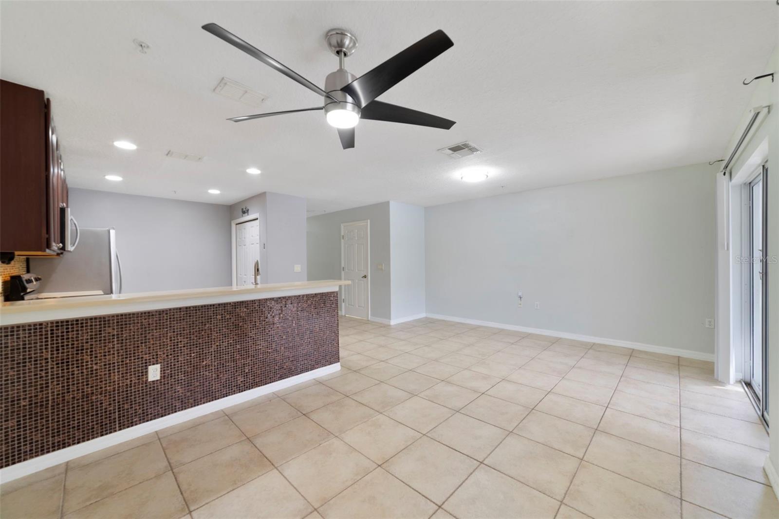 HERITAGE PARK TWNHMS - Residential