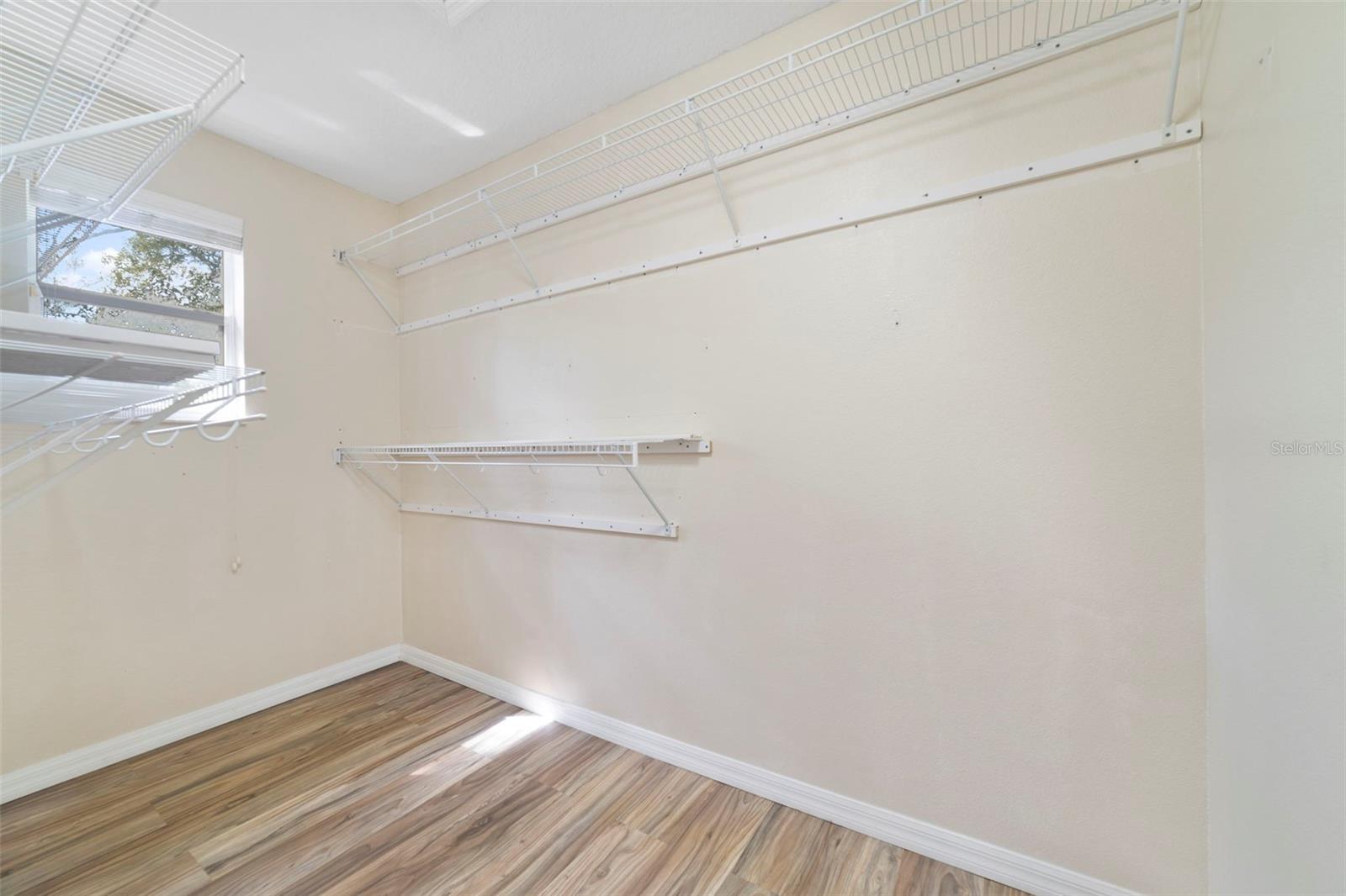 HERITAGE PARK TWNHMS - Residential