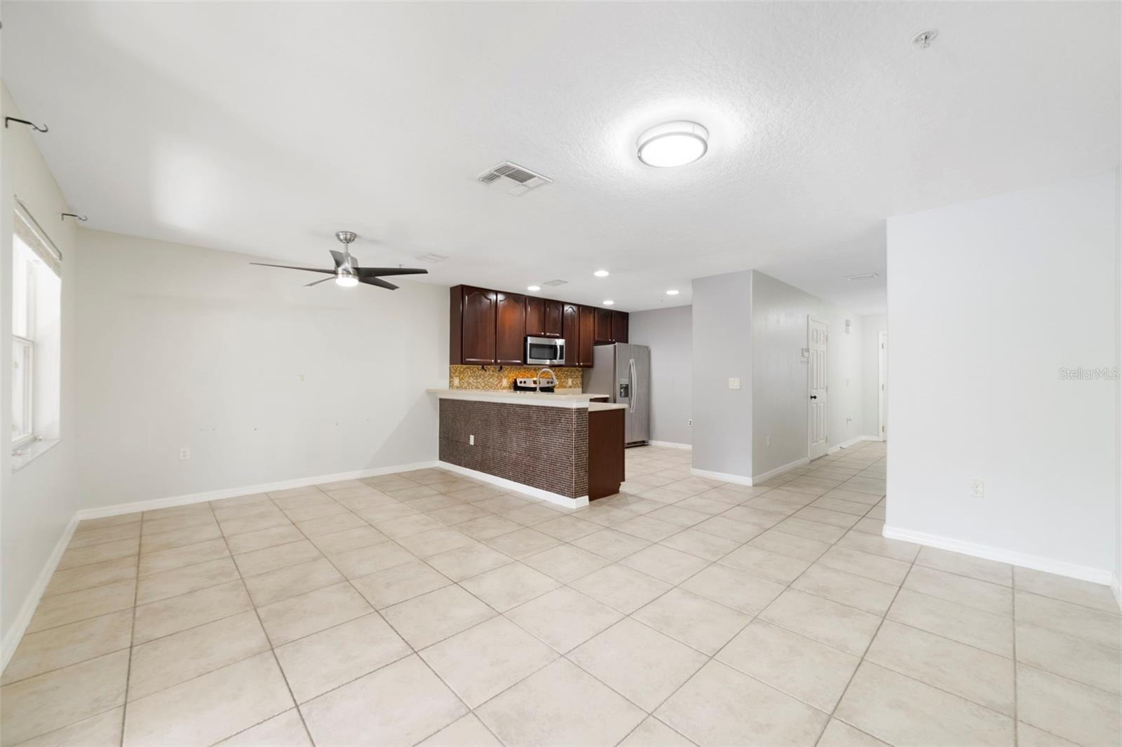 HERITAGE PARK TWNHMS - Residential