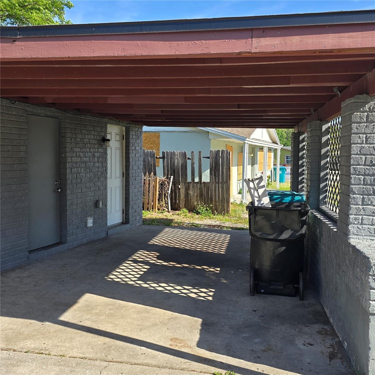 RICHMOND HEIGHTS - Residential