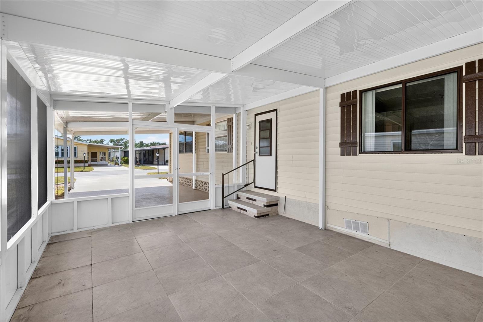LA CASA MHP CO-OP - Residential
