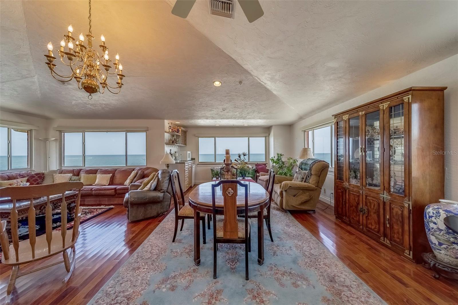 HARBOR SHORES SUB - Residential