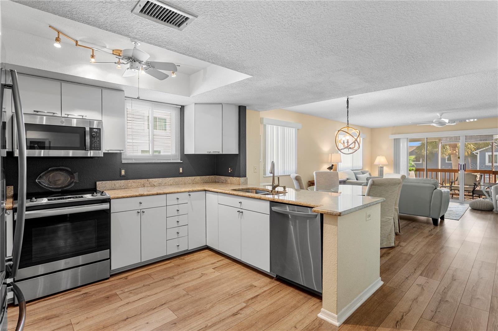 HARBOUR HOUSE - Residential