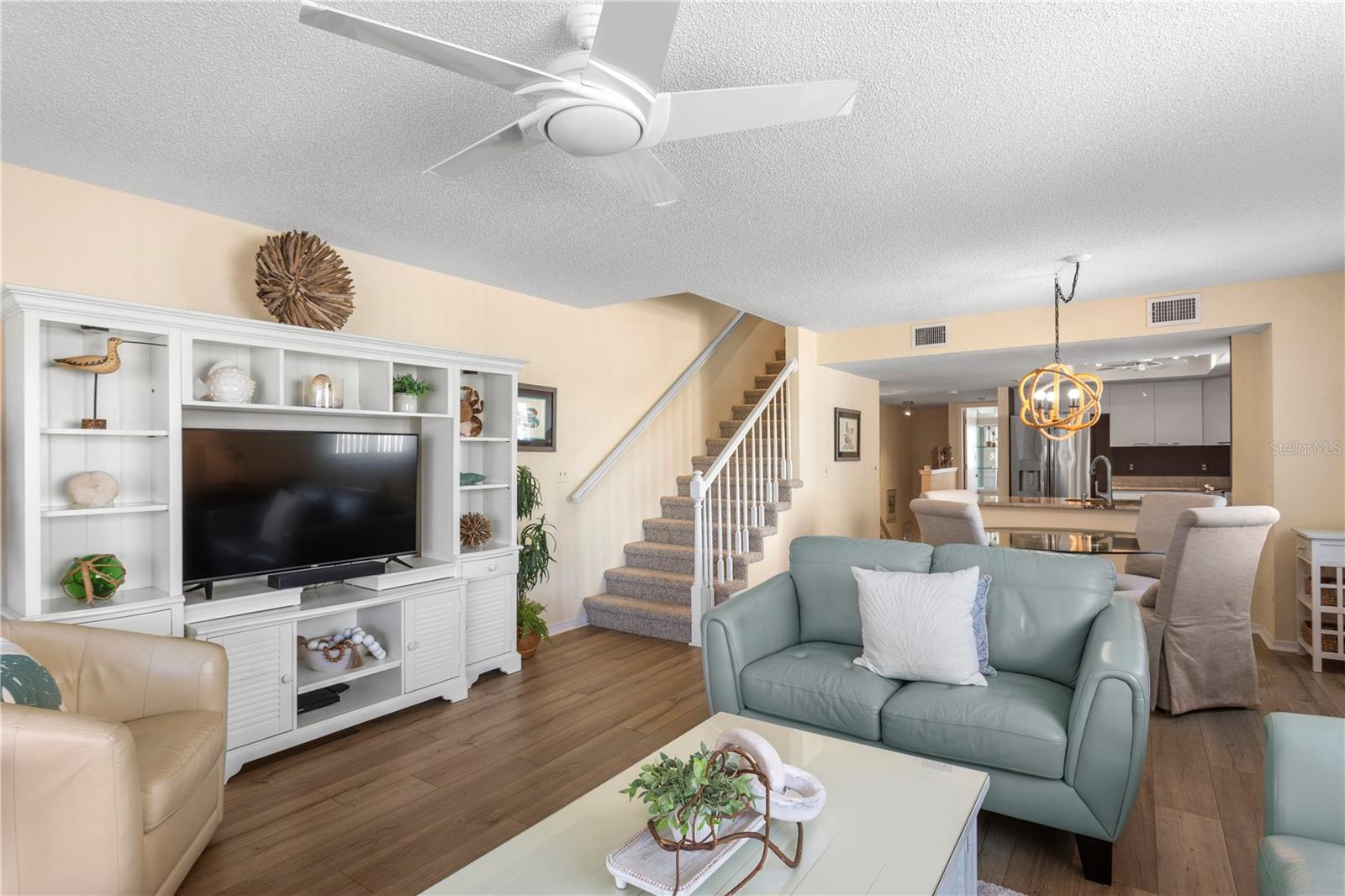 HARBOUR HOUSE - Residential