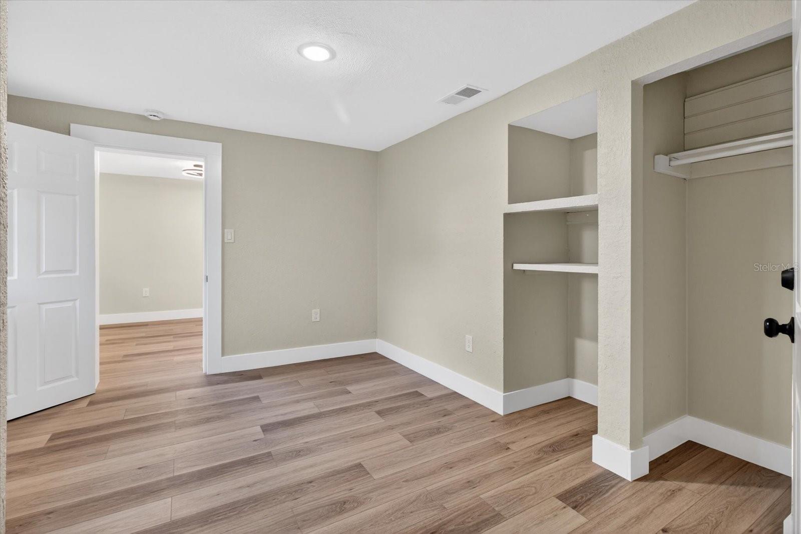 JACKSON HEIGHTS - Residential