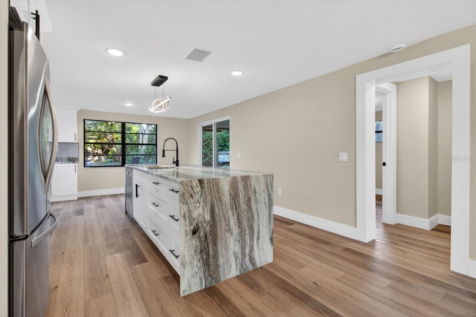 JACKSON HEIGHTS - Residential