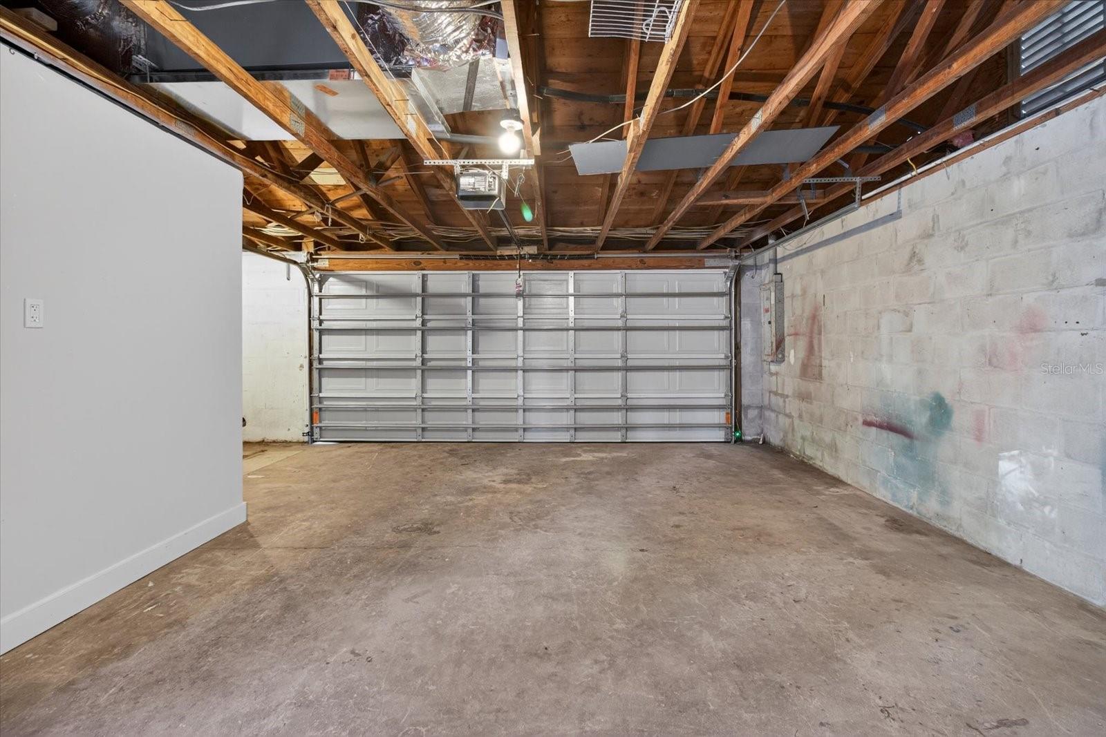 JACKSON HEIGHTS - Residential