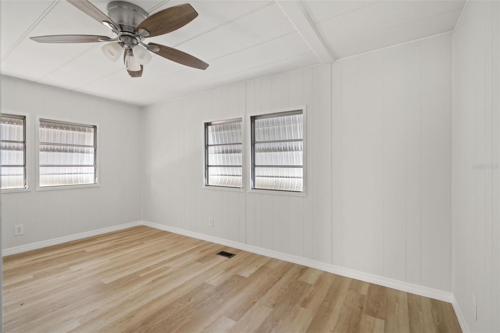 PONDEROSA PARK - Residential